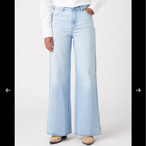 Wrangler Bonnie 683 Sonny light wash loose flare wide leg jeans - Picture 3 of 12